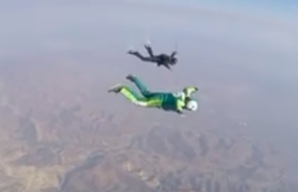 Luke Aikins freefall without a parachute